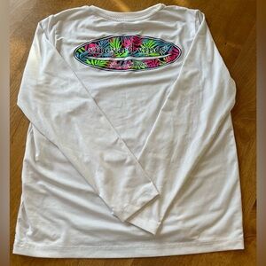 Vineyard Vines Girls size 7 Rash guard Long sleeve. Fits big - size 8/10.